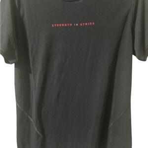 Brooks women's black distance short sleeve 3.0 size medium